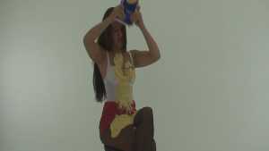 sammie-black-tights-yellow-cus_3.jpg